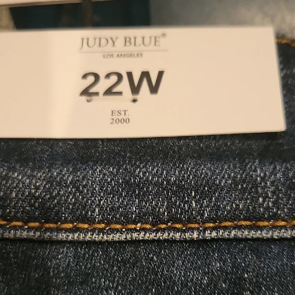 Judy Blue Dark Blue Relaxed Jeans Mid Rise 22W - Picture 2 of 4